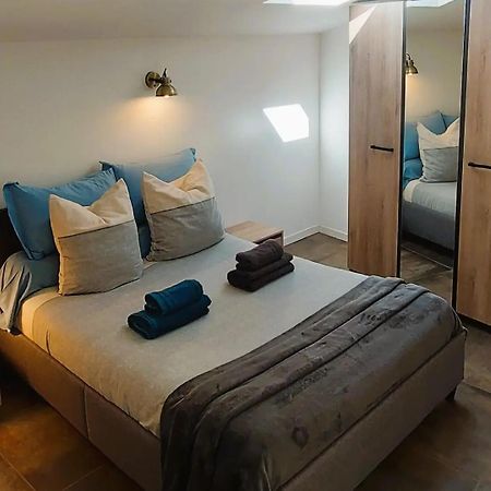 Résidence les Seigneurs T1 en Duplex 50 m2 Gréoux-les-Bains Extérieur photo