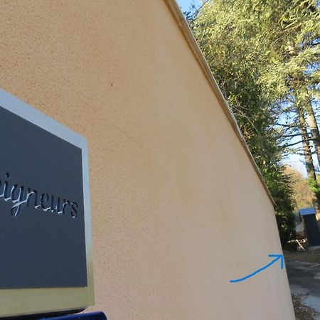 Résidence les Seigneurs T1 en Duplex 50 m2 Gréoux-les-Bains Extérieur photo