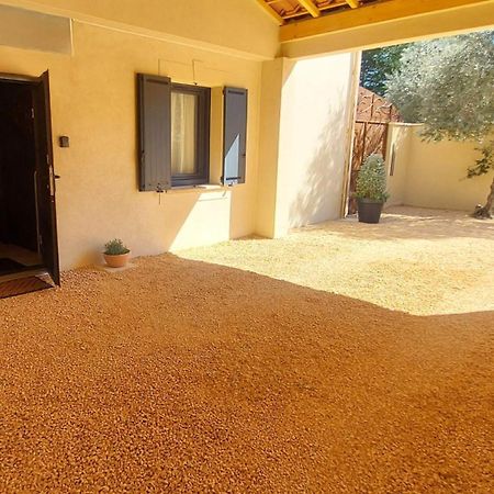 Résidence les Seigneurs T1 en Duplex 50 m2 Gréoux-les-Bains Extérieur photo